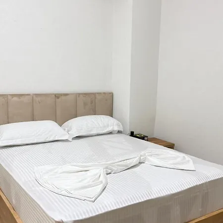 Ora Appartments * Σκόδρα