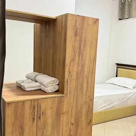 Ora Appartments Σκόδρα