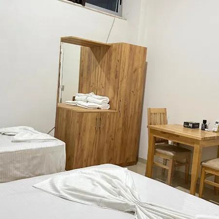 Ora Appartments Σκόδρα