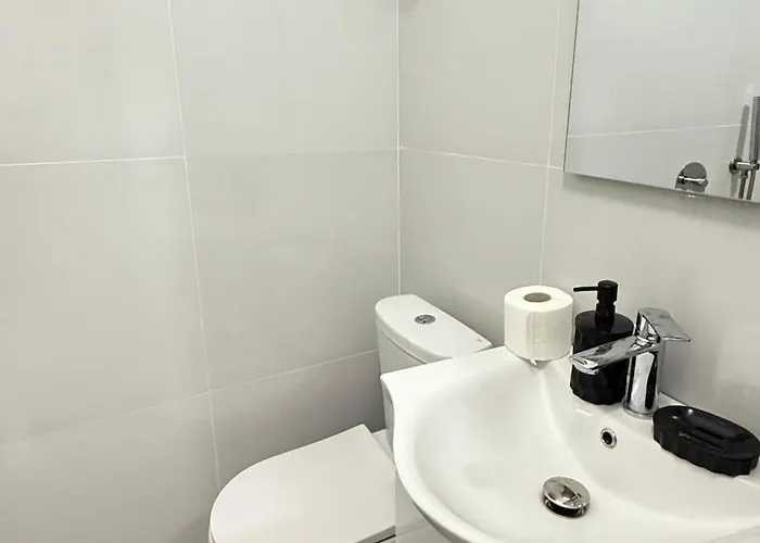 Ora Appartments Хостел